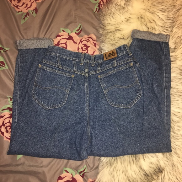 Vintage Lee High Waisted Blue Jeans Medium Wash - Picture 3 of 7